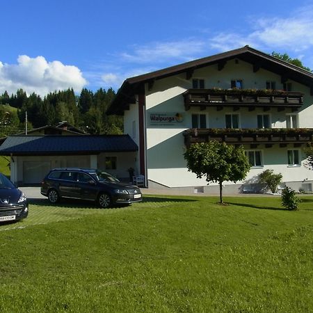Gaestehaus Walpurga Russbach am Pass Gschütt Buitenkant foto